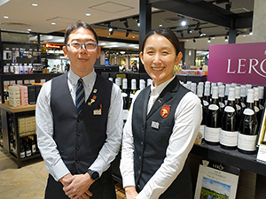 株式会社グッドリブ（高島屋グループ） ワイン販売スタッフ／未経験歓迎／残業月10h／年休117日