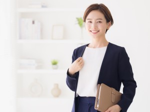 三井住友信託銀行株式会社 資産運用コンサルティング営業／新規開拓なし／年間休日120日