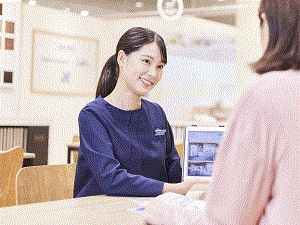 タカラスタンダード株式会社【プライム市場】 案内スタッフ／年休122日／賞与4.6カ月分／原則定時退社