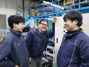 松下工業株式会社(TECMIC（テクミック）グループ) 技術営業／高級マットレスの製造機器／賞与4ヶ月／完全週休2日