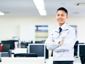 有限会社三田興基 法人営業／完全反響／未経験歓迎／年休125日／月給35万円～