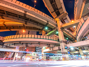 株式会社グローバルアーチ データ管理入力／残業少なめ／年休120日以上／月給25万円～