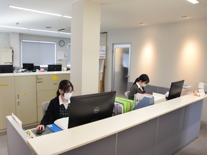 株式会社 関西電器製作所 事務・総務・受付スタッフ／年休124日／残業無し