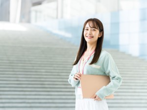 クルーズカンパニー株式会社 アパレルメーカーの生産管理／土日祝休／完休2日／産育休実績有