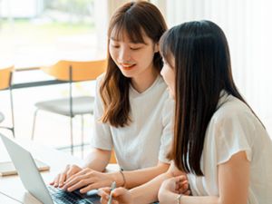 株式会社原福 営業アシスタント／年休120日以上／残業なし／定着率95％