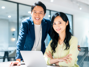 株式会社ＬＩＭ 営業アシスタント／土日休み・年間休日120日以上／転勤なし