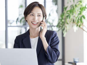 株式会社ディーラウンド 営業事務／未経験歓迎／土日祝休／残業月10時間以下／賞与2回