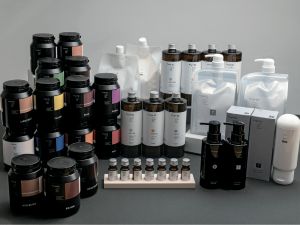 株式会社ナッシュ 美容商品のプランナー／未経験歓迎／年休120日以上／土日祝休