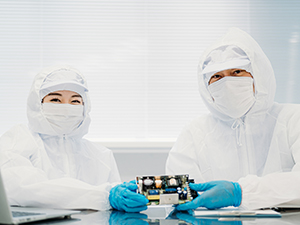 ランスタッド株式会社 電子部品の検査／年間休日135日以上／未経験歓迎／転勤なし