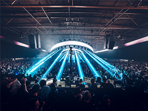 ＰＲＧ株式会社 演出照明機材の提案営業／業界未経験OK／月給30万円～