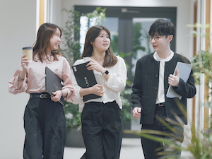 ラクスル株式会社【プライム市場】 ディレクター／大手顧客のマーケティング課題解決