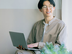 株式会社コントラフト(NareruGroup) 最適な働き方を選べる空間ディレクター／月収例40万円／x20