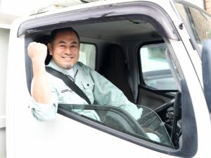 株式会社ミナミ 段ボール・産業廃棄物収集ドライバー／基本土日休み／髪型自由