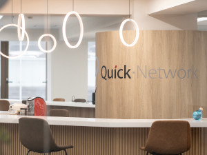 クイック・ネットワーク株式会社 中古車販売業者向けプラットフォームの顧客フォロー／未経験歓迎