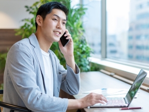 株式会社ワンダーシェアーソフトウェア 法人営業／年休125日以上／月給40万円～／フレックス制