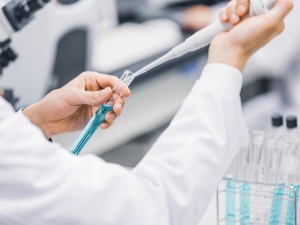 シオノギファーマ株式会社(SHIONOGIグループ) 品質保証・管理／未経験歓迎／年休128日／プライム上場G