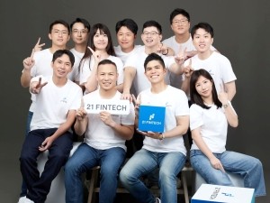 ２１フィンテック株式会社 台湾発スタートアップ企業での経理／年休127日／月給35万円