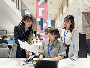 株式会社ＷＥＷＯＲＬＤ 専門学校の入学広報／学生募集営業担当／年休123日／経験不問