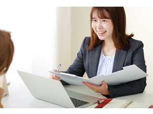 株式会社アイネット お菓子のルート営業／未経験歓迎／土日祝休み／賞与年3回