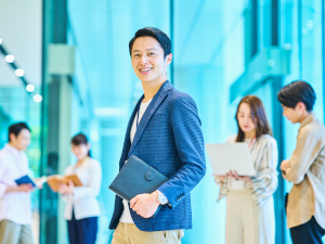 株式会社コントラフト(NareruGroup) 理想の選択ができる空間ディレクター／月収例40万円／x22