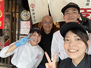 株式会社エスジーカンパニー 急拡大中！人気ラーメン店の店長候補／月給30万円～