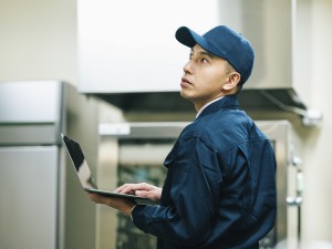 理研アルマイト工業株式会社 マシニングオペレーター／賞与4カ月分超／年間休日平均120日