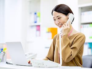 ジャパンクリエイト株式会社(グループ会社／株式会社ブイ・テクノロジー) 営業事務／未経験歓迎／年間休日126日／プライム上場グループ