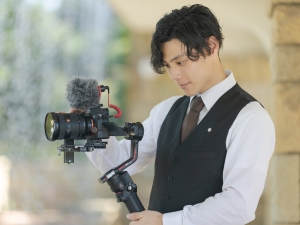 株式会社ＭＡＲＲＹ　ＭＡＲＢＬＥ(グループ会社：株式会社オンザページ) 結婚式の映像クリエイター・フォトグラファー／年間休日120日