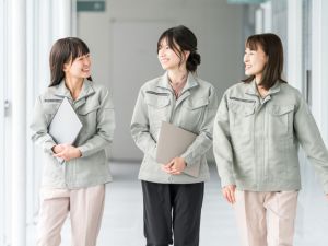 ランスタッド株式会社 物流事務／未経験歓迎／年間休日132日／残業10h未満
