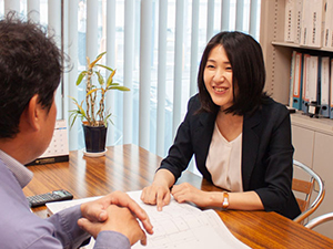 加地建設株式会社 経理・総務／賞与昨年実績6ヵ月／創業54年の安定企業／駅チカ