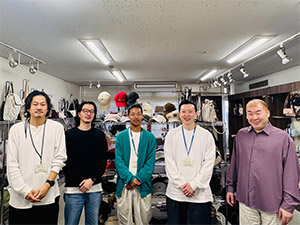 株式会社リボーンカンパニー トレンドアイテムの企画営業／年休125日／残業3h／既存9割