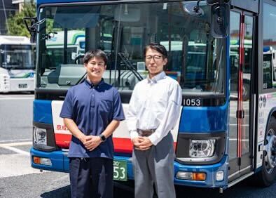 京成バス千葉ウエスト株式会社(京成電鉄バスグループ) 路線＆高速バス運転士／未経験可／賞与120万円／免許取得支援