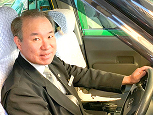 新星自動車株式会社 タクシードライバー／50代以上未経験者活躍中／年収800万可
