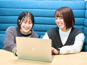 株式会社ユニシアホールディングス【スタンダード市場】 人事・労務（主に給与計算）／経験者優遇／土日休み／手当充実