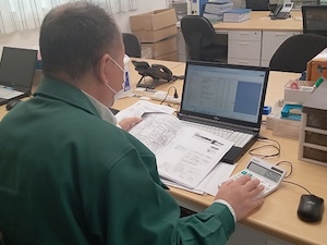 岡島塗装株式会社 積算職／未経験歓迎／月給35万円以上／年間休日125日