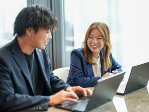 株式会社ＤＲＥＡＭ　ＰＯＮＹ 事務・経理／月給２８万円／土日祝休み／残業ほぼナシ