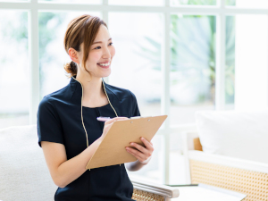 株式会社ビーグラムレコーズ エステティシャン／関西最大級の女性専用美容複合施設／転勤なし