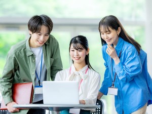 ＳｏｃｉｏＦｕｔｕｒｅ株式会社 サポートスタッフ／未経験OK／月給28万円～／完全週休2日制