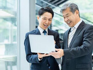 ワールドベンチャー株式会社 会長付きの秘書兼ドライバー／経験不問・普免のみ／転勤なし