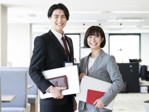 株式会社九州スーパーマーケットグループ 営業職／月給30万円以上／未経験歓迎／転勤なし／土日休み