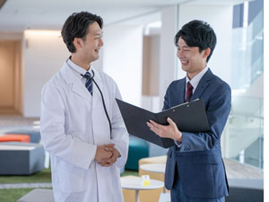 株式会社近大アシスト ルート医療営業／業界未経験可／近大100％出資企業／土日祝休