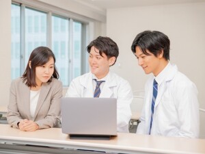 公益財団法人田附興風会医学研究所北野病院 医療事務／残業月10h程度／年休123日／賞与実績4.2カ月