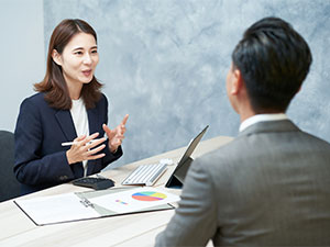HANA HOSPITALITY株式会社 経理・人事労務スタッフ／経験者優遇＆未経験OK／転勤なし