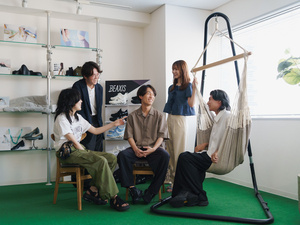株式会社アメイズプラス 人事総務／年間休日127日／残業月15h／服装自由／転勤なし