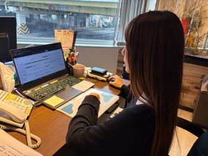 アクア不動産販売株式会社 秘書 兼 営業アシスタント／実働7.5時間／完全週休2日