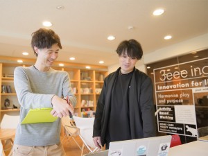 株式会社３ｅｅｅ 管理部の部長候補（総務・経理・財務）／土日休み