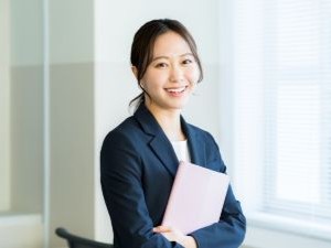 三井住友信託銀行株式会社 資産運用アドバイザー／土日祝休／子育て世代活躍／有給取得推進