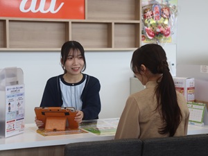 株式会社ワンダー 販売接客スタッフ／未経験歓迎／有給消化9割超／残業月10H
