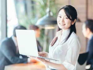 ＣＴＭ株式会社 営業事務／未経験歓迎／年休124日／残業月10h／転勤なし