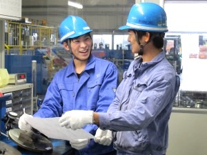 株式会社コタニ 自動車部品製造／未経験から月収30万円可／土日休／寮完備